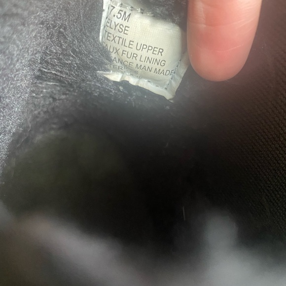 Boots - Picture 4 of 4